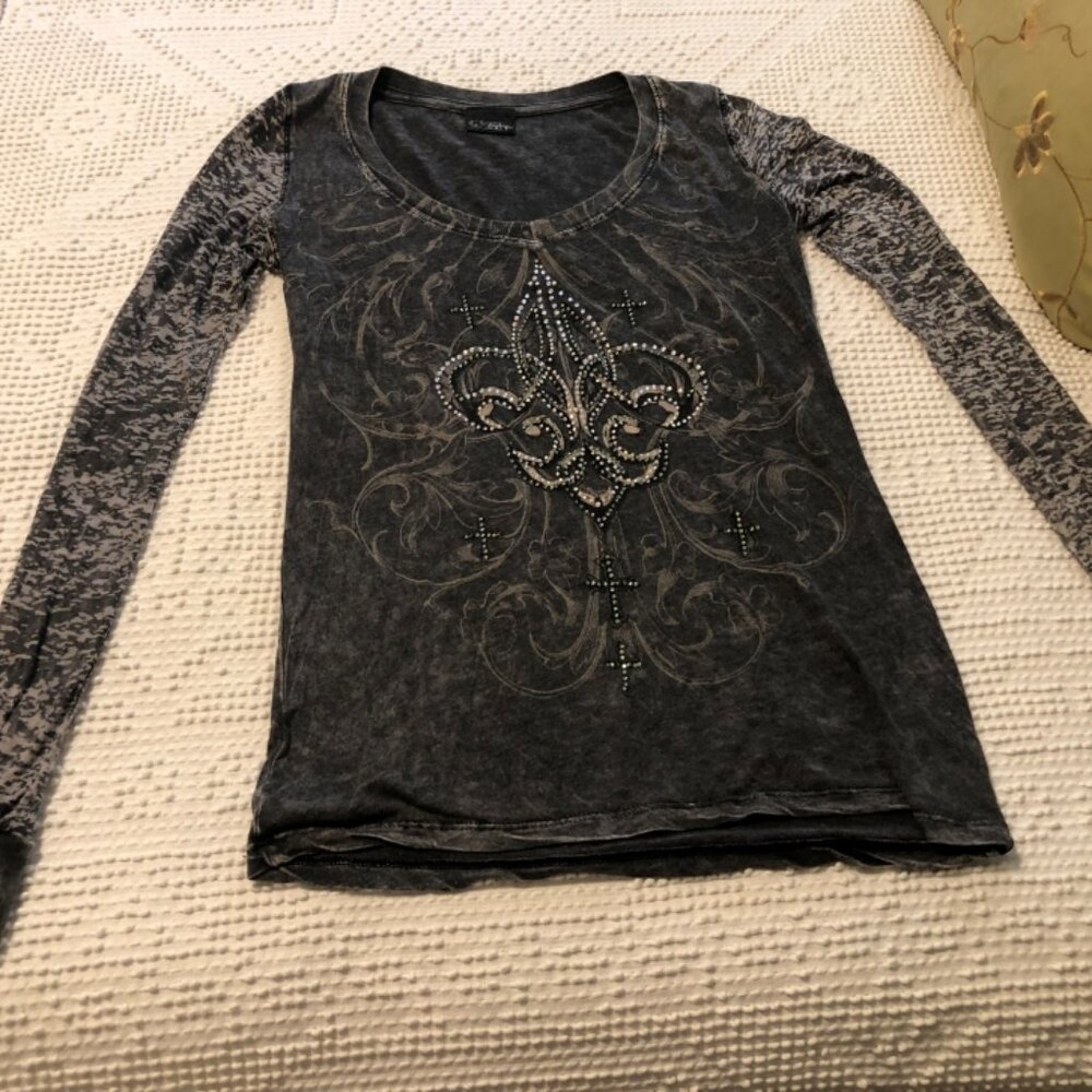 long sleeve top.